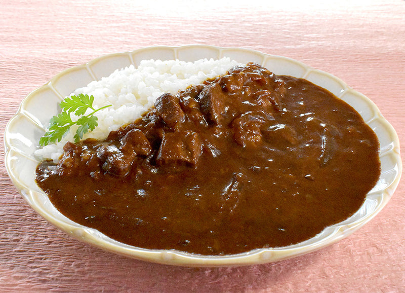 石ちゃんまいうー!！ もーもーカレー ビーフカレー 中辛平和食品工業コラボ